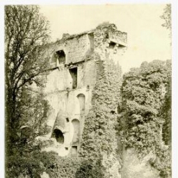 CLISSON - Etude de ruines du Château (XIIIe siècle)