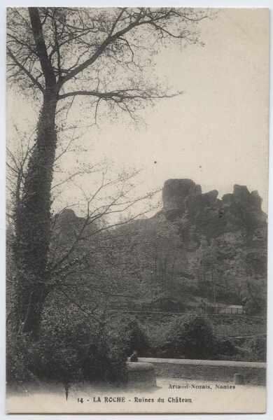 LA ROCHE Ruines du Château