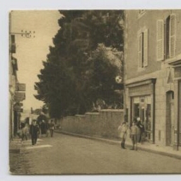 Cancale - Rue du Port.