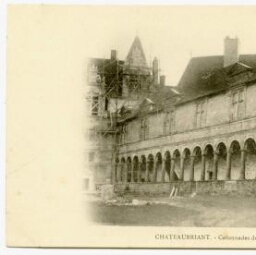 CHATEAUBRIANT. - Colonnades de la Cour d'Honneur