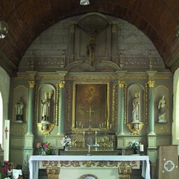 Retable de l'autel principal de l'église Saint-Maugan
