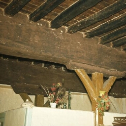 La Chapelle-des-Fougeretz. - Le Plessis : manoir, salle basse, plafond.