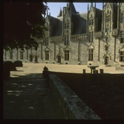 Josselin. - Château : château renaissance.