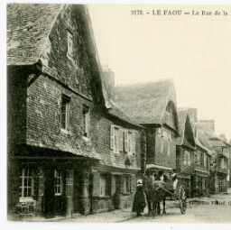 LE FAOU - La Rue de la Mairie
