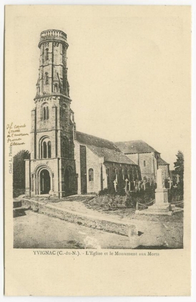 YVIGNAC (C.-du-N.). - L'Eglise et le Monument aux Morts