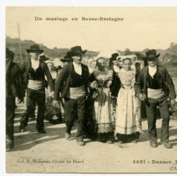 Un mariage en Basse-Bretagne. Danses Bretonnes - La Gavotte