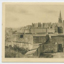 Côte d'émeraude. SAINT-MALO - Le château. Le gros donjon.