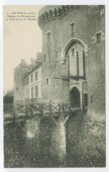 LES IFFS (I.-et-V.). Château de Montmuran. Le Pont-Levis et l'Entrée.