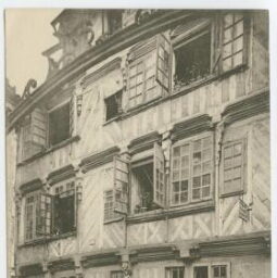 RENNES - Ancienne Maison des Chapelains de la Cathédrale dite de DU GUESCLIN (XVIe siècle)