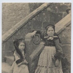 Enfants de SAINT-HERBOT (Finistère)