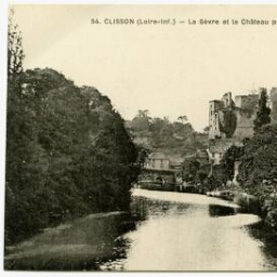 CLISSON (Loire-Inf.) - La Sèvre et le Château pris du Pont du Nid-d'Oie