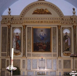 Retable de l'autel principal de l'église Notre-Dame et Sainte-Anne