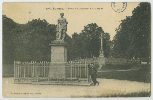 RENNES. - Statue de Dugesclin au Thabor.
