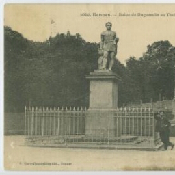 RENNES. - Statue de Dugesclin au Thabor.
