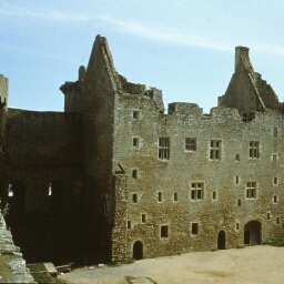 Sarzeau. - Château de Suscinio : Château, résidence ducale.