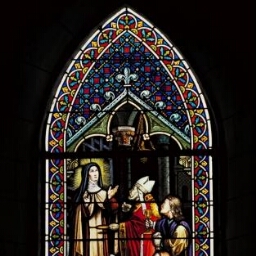 Verrière de sainte Thérèse de Lisieux de l'église Saint-Pierre