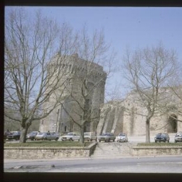 Dinan. - Château : château fort, remparts.