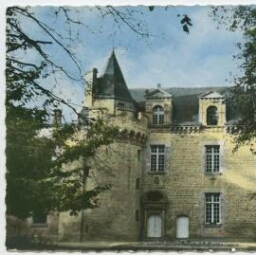 TREVRON (Côtes-du-Nord) Château de Chalonges
