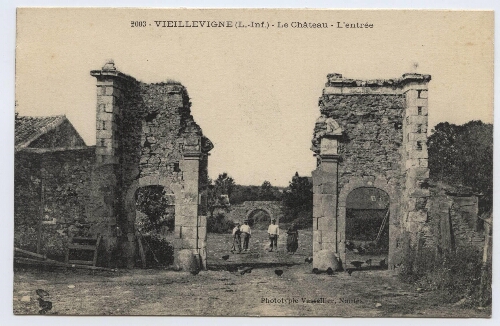 Vieillevigne (L.-Inf.) - Le Chateau - L'entrée