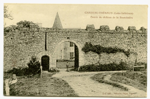 L-I CHATEAU-THEBAUD (Loire-Inférieure) Entrée du château de la Bourdinière
