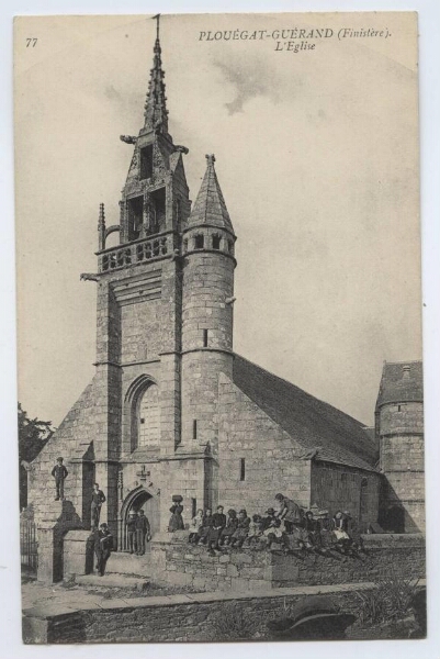 PLOUEGAT-GUERAND (Finistère). L'Eglise