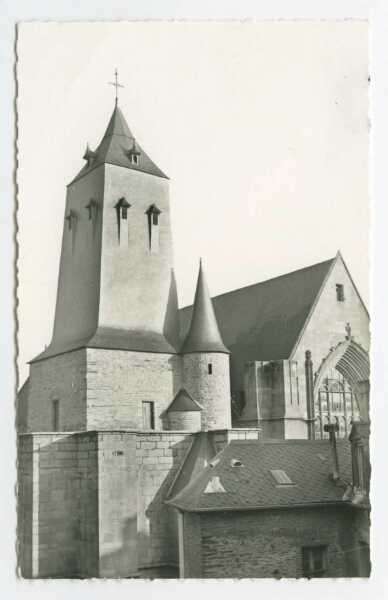 Eglise St-Germain de Rennes - XIIIḞ-XVIIḞs. LE CLOCHER, FACADE OUEST