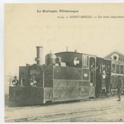 SAINT-BRIEUC - Un train départemental