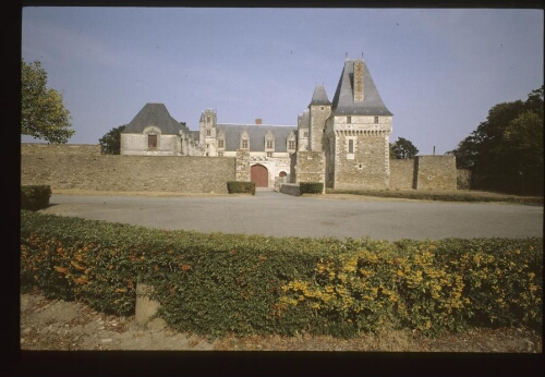 Haute-Goulaine. - Château de Goulaine : donjon, tour.