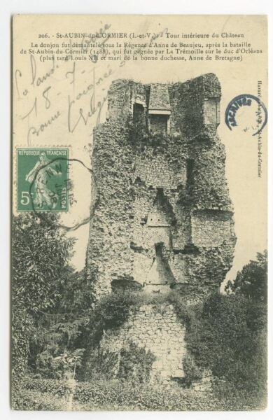 St-AUBIN-du-CORMIER (I.-et-V.).- La Tour intérieure du château.