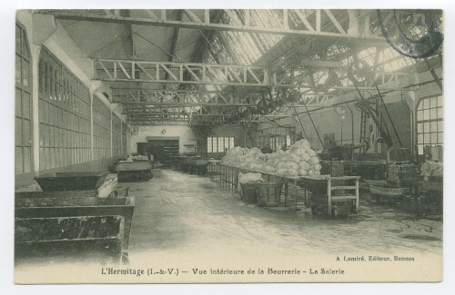 L'Hermitage (I.-&-V.) - Vue intérieure de la Beurrerie - La Salerie.