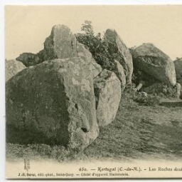 Kertugal (C.-du-N.).- Les Roches druidiques
