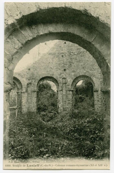 Temple de Lanleff (C.-du-N.) - Colonne romane-bizantine (XIḞ et XIIḞ s.)