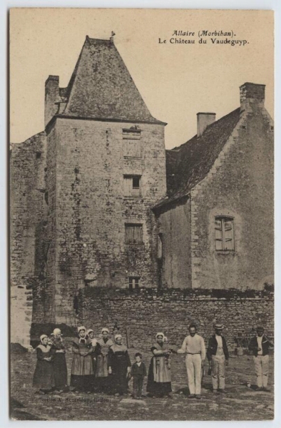 ALLAIRE (Morbihan) - Le Château du Vaudequyp