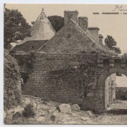 PORSPODER - Les Ruines du Manoir de Kerenneur L'Entrée