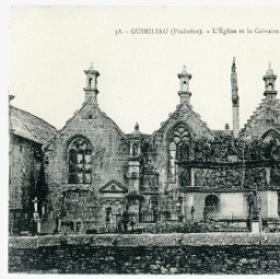 GUIMILLAU (Finistère).- L'Eglise et le Calvaire (XVIe siècle)