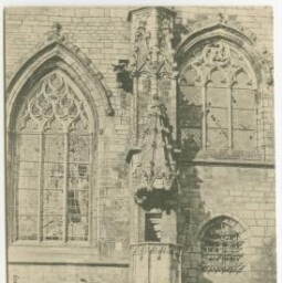 BRETAGNE - VITRE - Eglise Notre-Dame - Chaire extérieure