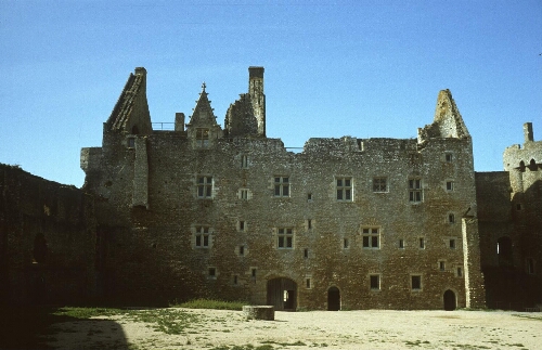 Sarzeau. - Château de Suscinio : Château, résidence ducale, intérieur.