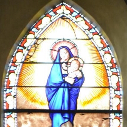 Verrière de la Vierge à l'Enfant apparaissant aux poilus dans les tranchées de  l'église Saint-Georges