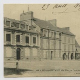 Bain-de-Bretagne. La place du Champ- de- Foire. (date de la scène : 1905).