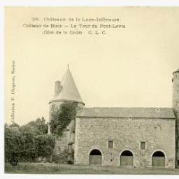 Château de Blain - La Tour du Pont-Levis (Côté de la Cour)