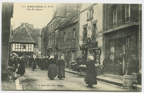Lanvollon (C.-du-N.) Rue du Centre