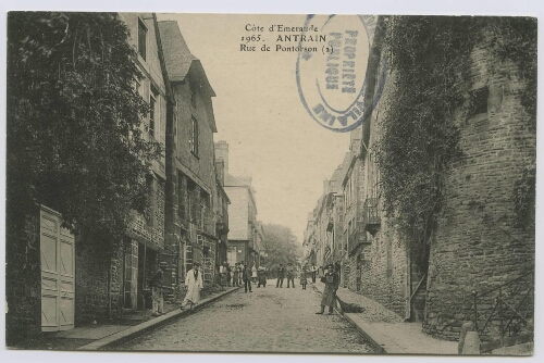Antrain. Rue de Pontorson.