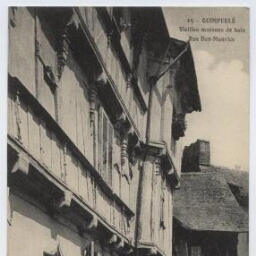 QUIMPERLE - Vieilles maisons de bois Rue Don-Maurice
