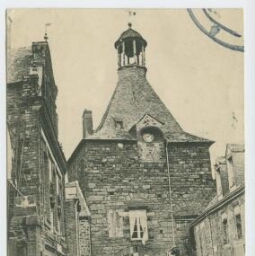 Montfort-sur-Meu - Porte de la ville, XVḞ siècle