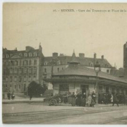 RENNES. - Gare des Tramways et Place de la Mission