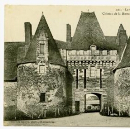 LA CHAPELLE-GLAIN (Loire-Infre) Château de la Motte Glain