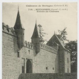 BIENASSIS (Pléneuf - C.-du-N.) - Entrée du Château