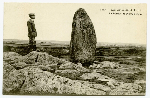 LE CROISIC (L-I.) Le Menhir de Pierre-Longue