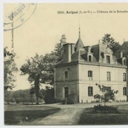 Acigné (I.-et-V.). Château de la Boisellerie. L'arrivée.