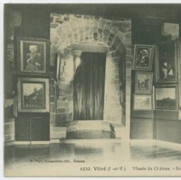 Vitré (I.-et-V.) - Musée du château - Salle des peintures.